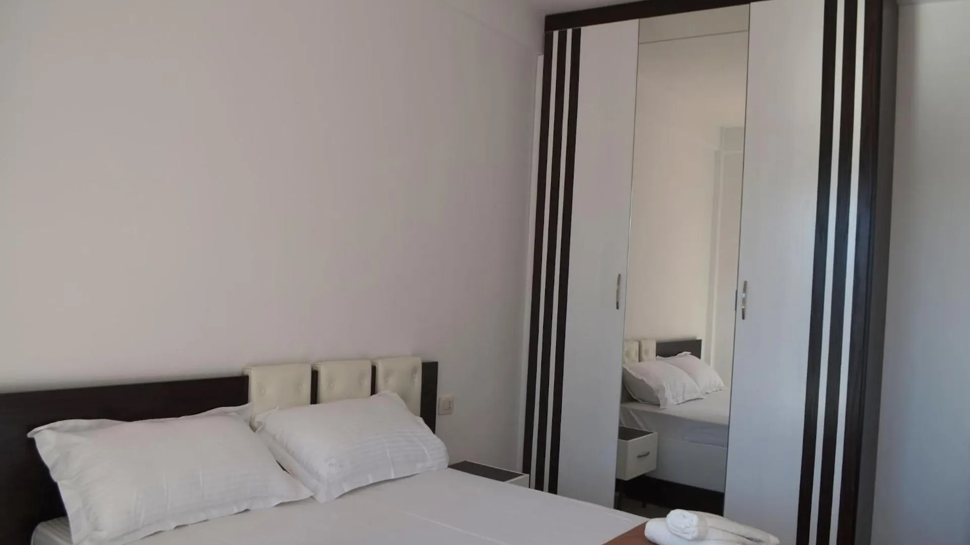 Stylish Saranda Apartment With Balcony & Wi-Fi Albanie